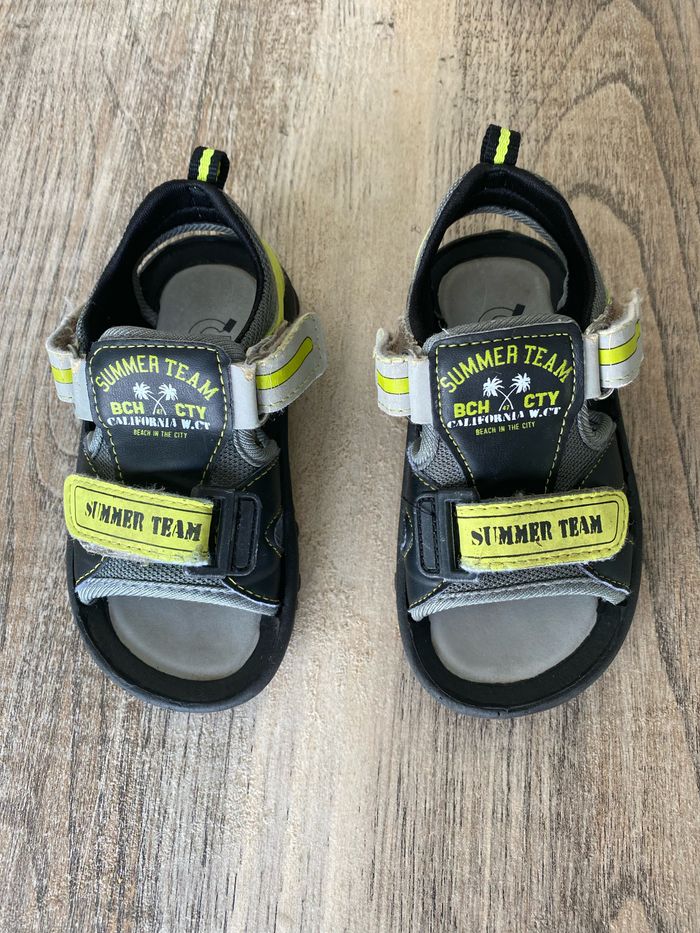 Sandales chaussures nu pieds bébé garçon taille 24 - photo numéro 2