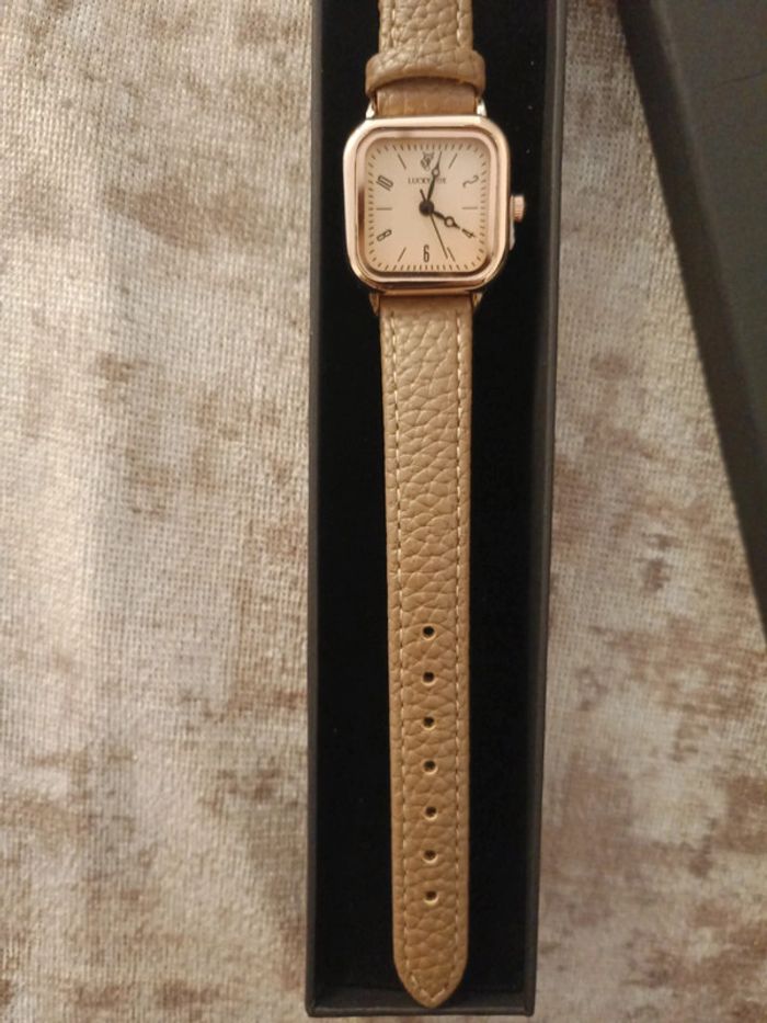 Montre femme - photo numéro 3