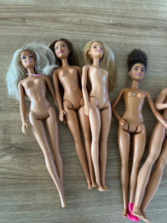 Lot de 4 Barbies + Ken Mattel - photo numéro 2