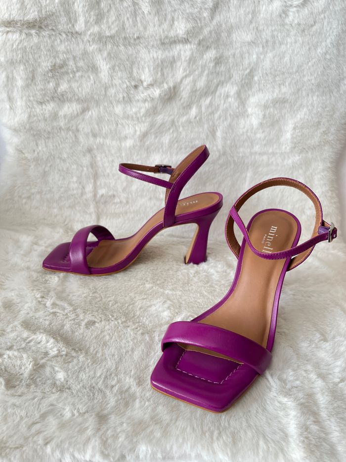 Sandales Minelli en cuir violette fuchsia pointure 37, talons 9 cm - photo numéro 3