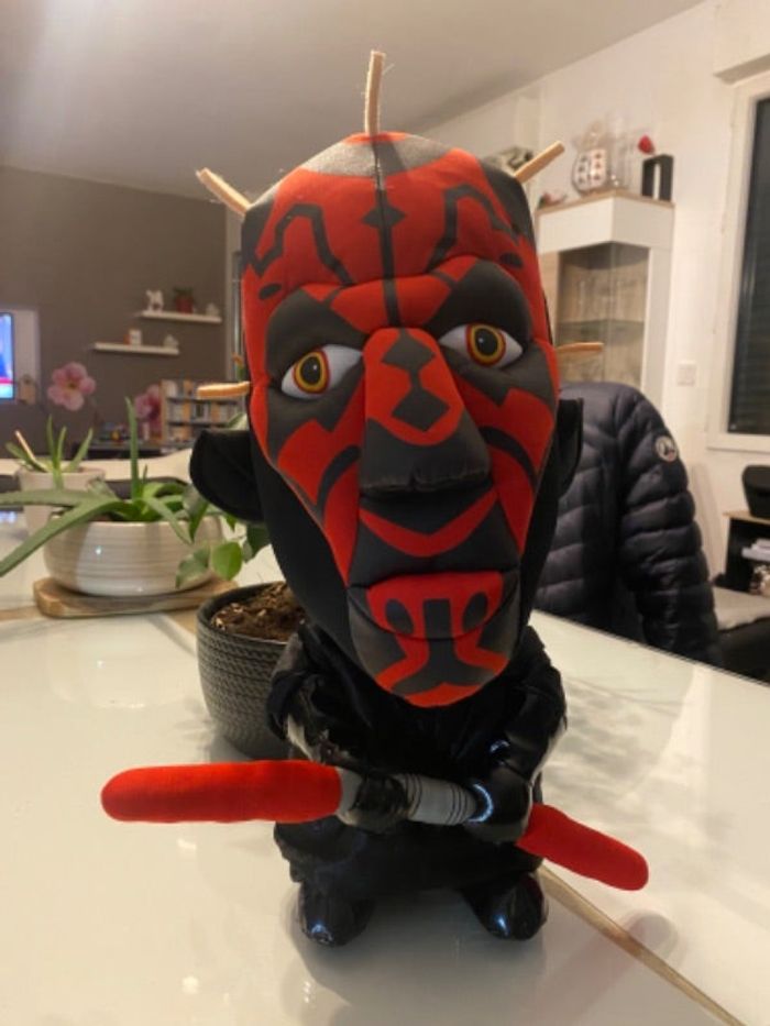 Peluche sonore Dark Maul star wars neuve