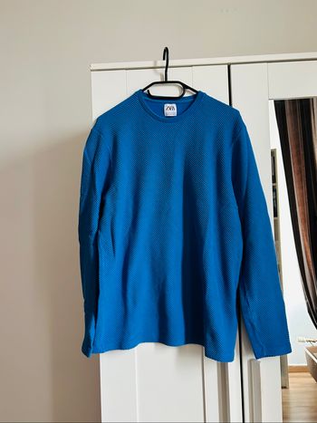Pull bleu à détails Homme Zara Taille M