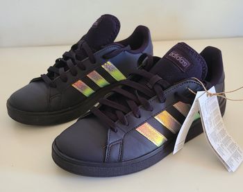 Basket Adidas neuve