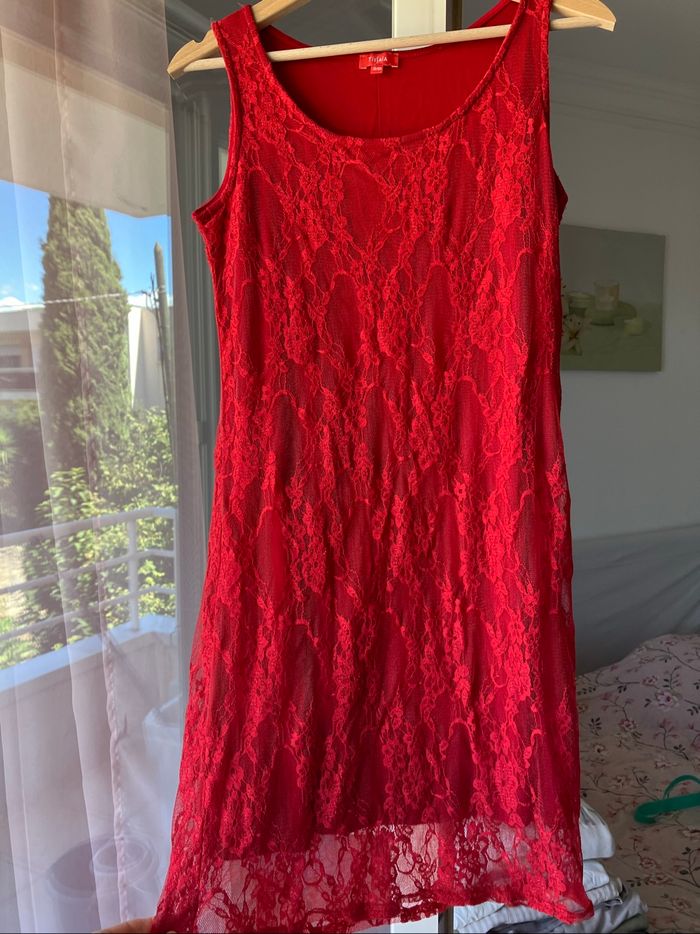 Robe rouge d’été ajourée T. 38-40 ♥️ - photo numéro 3