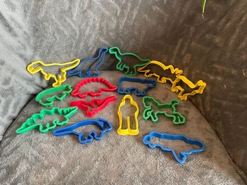 Lot formes emporte pièces pâte à modeler animaux dinosaures 
