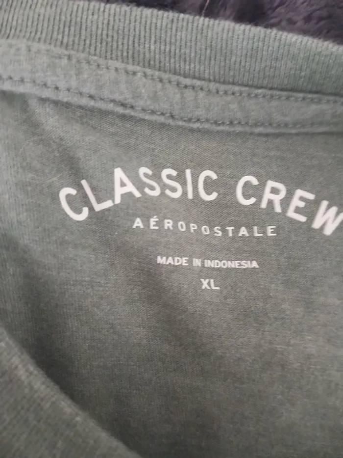 Green shirt - photo numéro 2