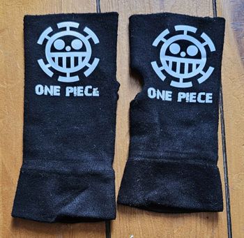 Mitaines One Piece - Équipage du Heart (Trafalgar Law)