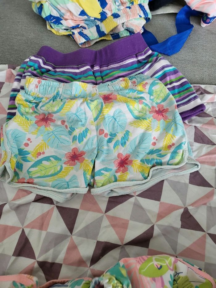 Lot short fille 5 ans - photo numéro 3