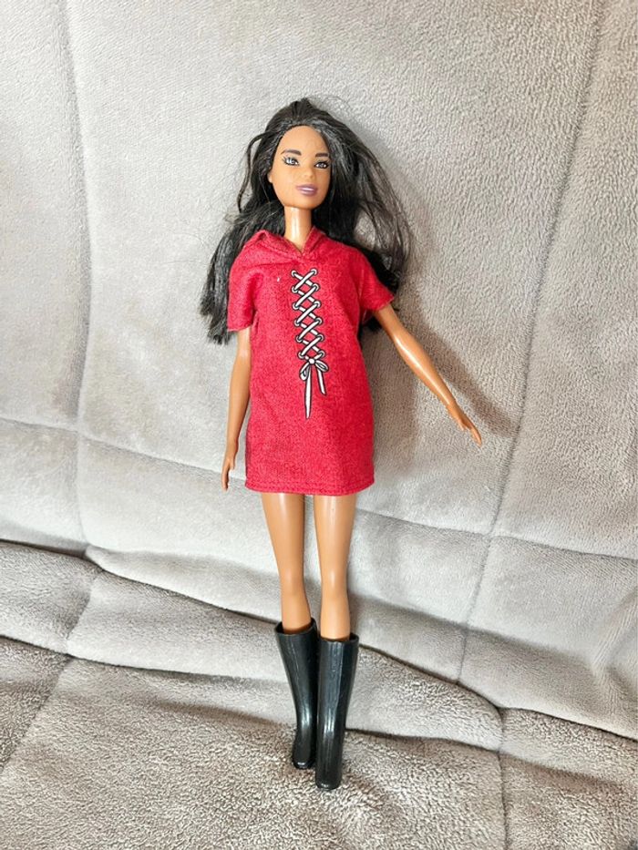 Poupée barbie mattel fashionistas 89