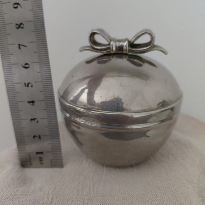 Boîte en métal argenté - photo numéro 6