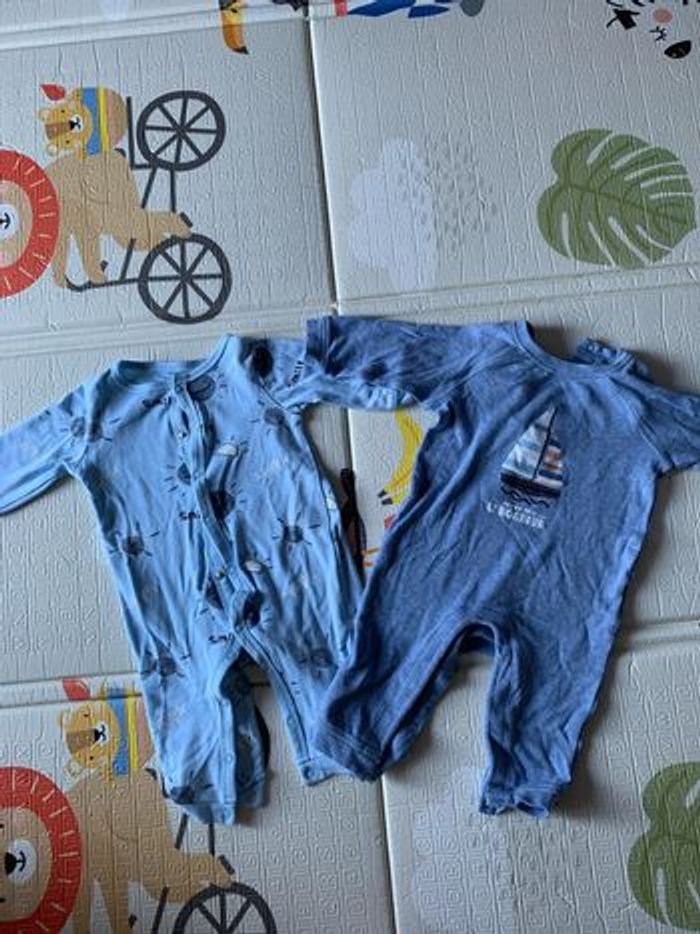 Lot 2 pyjamas sans pieds