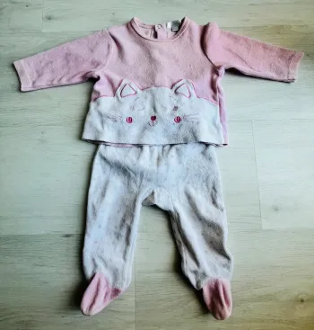Pyjama 2 pièces Taille 6 mois