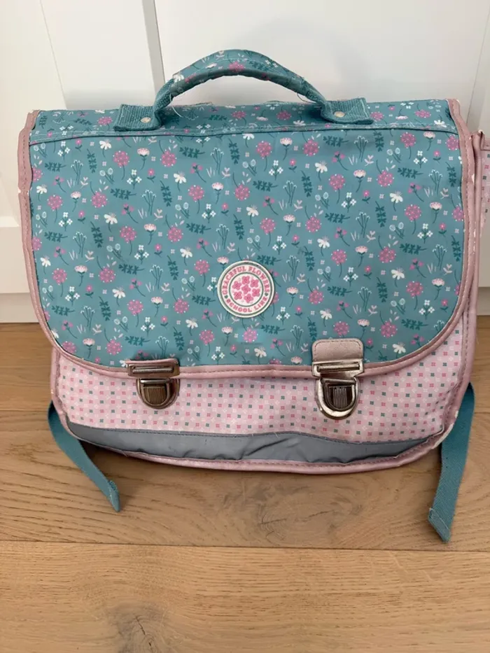 Cartable primaire + trousse