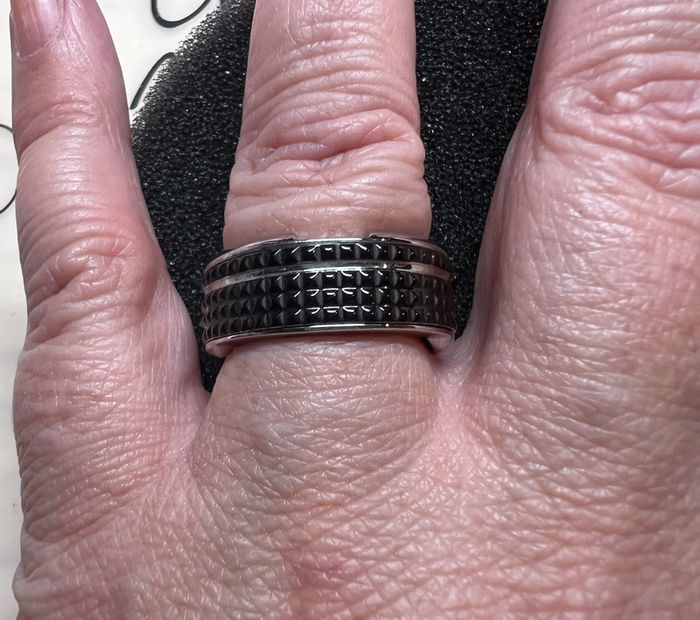 bague noir et argent homme - photo numéro 2