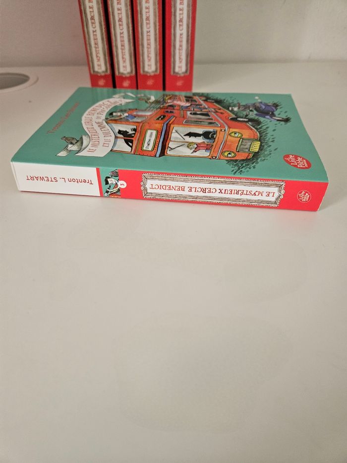 Le mystérieux cercle Benedict tome 3 - photo numéro 3