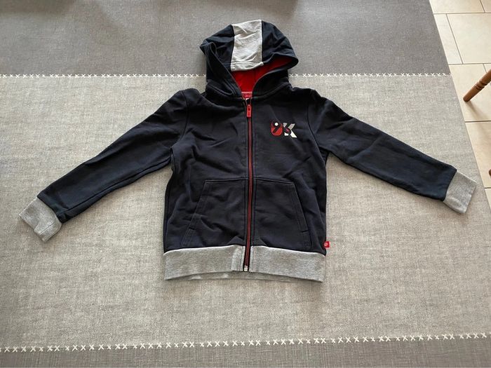 Veste à capuche okaidi 6 ans