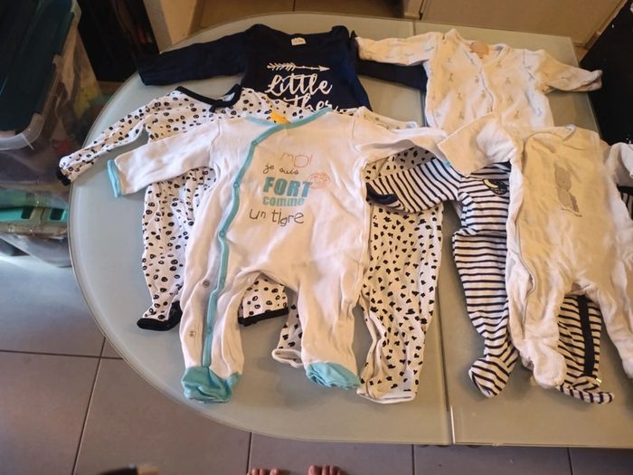 Lot 7 pyjamas - photo numéro 2