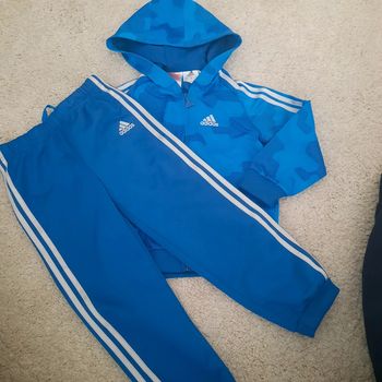 Ensemble adidas bleu 3/4 ans