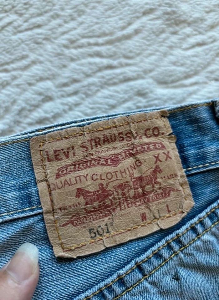 Jean Lévis 501 homme coupe droite straight leg bleu effet délavé taille W30 M/40 L/34 Y2K - photo numéro 2