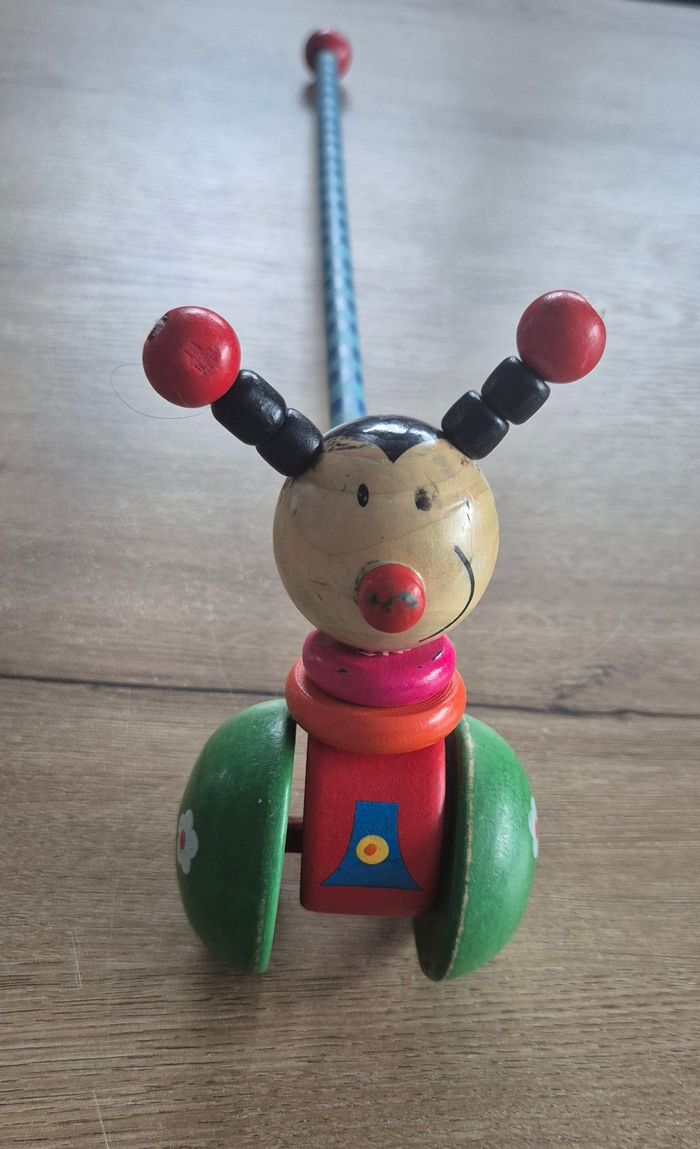 Coccinelle en bois à pousser - photo numéro 3