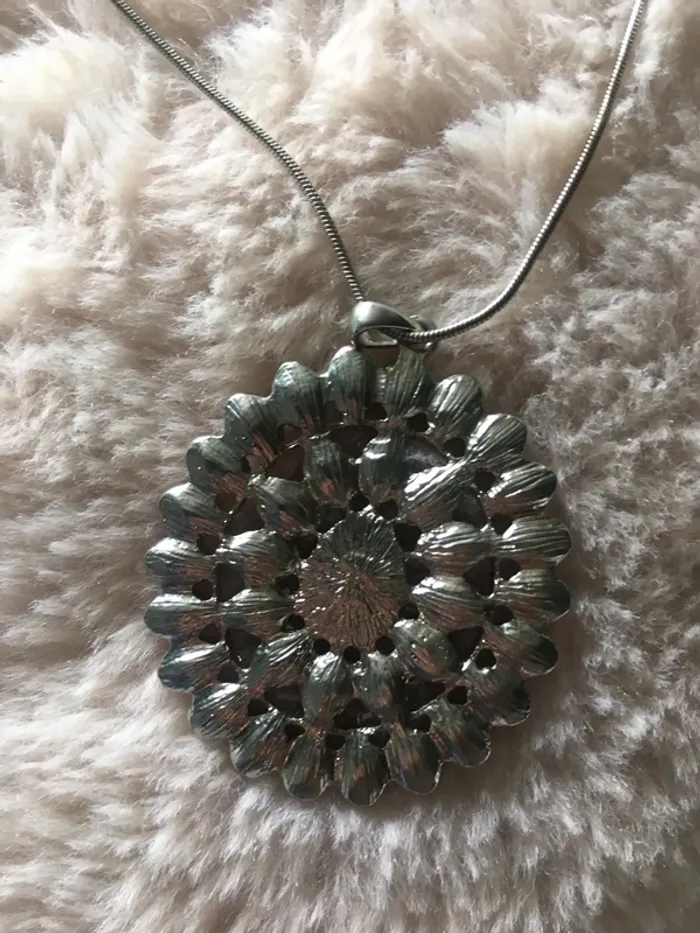 Collier - photo numéro 5