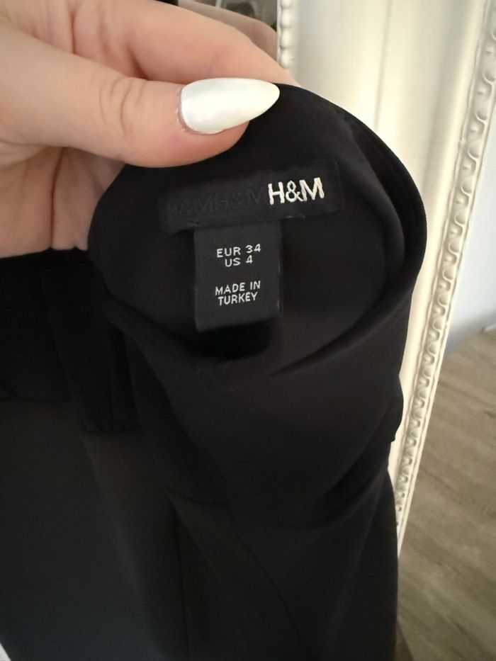 Robe dos nu - photo numéro 2