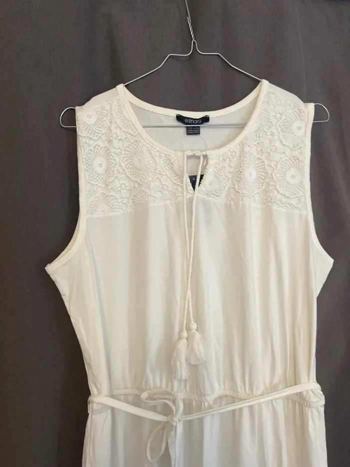 Robe longue neuve - photo numéro 3