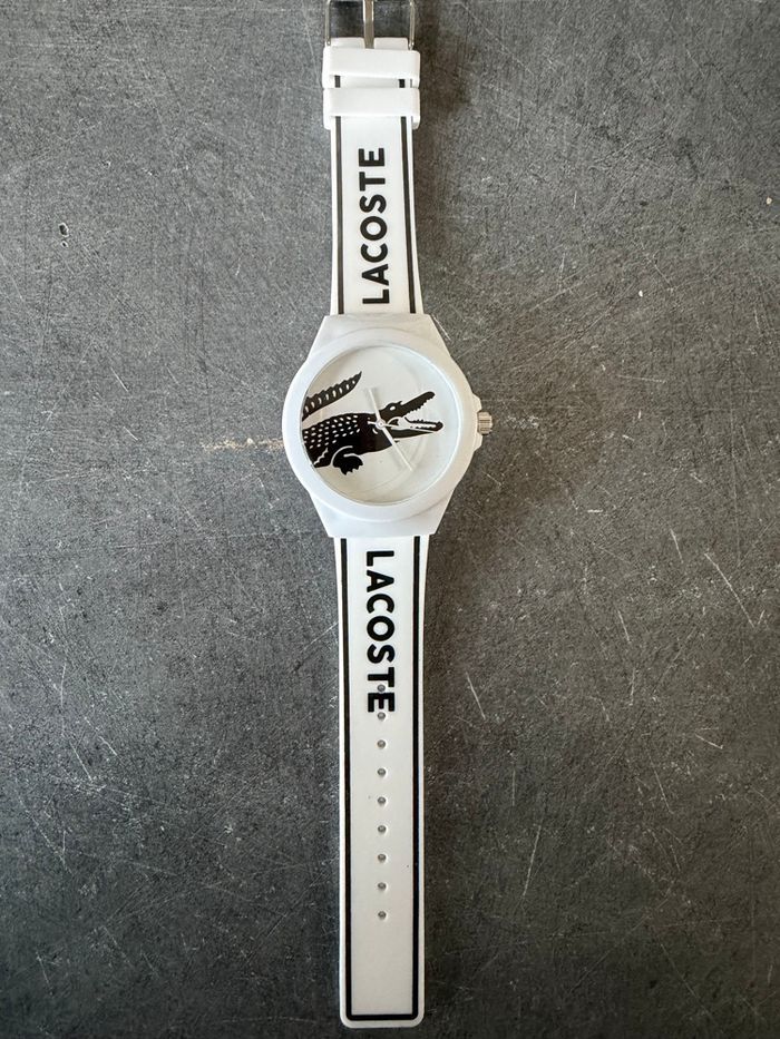 Montre Lacoste - photo numéro 1
