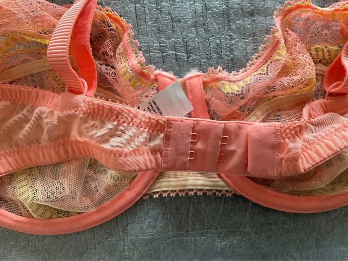 Soutien-gorge corail Vanity Fair neuf - photo numéro 4