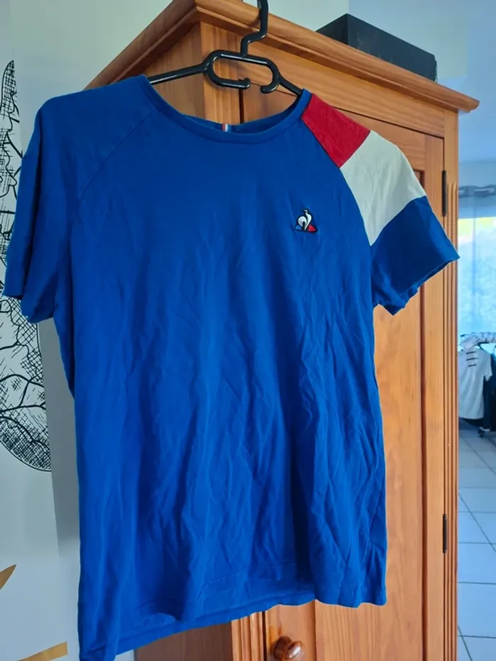 Tee shirt