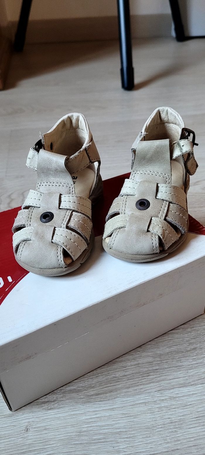 Sandale bébé