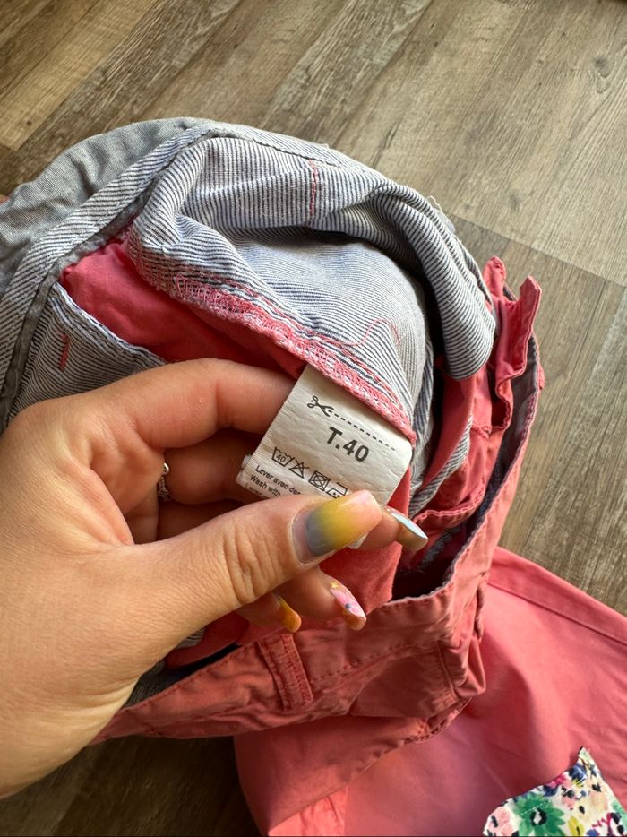 - Short Chino (A) - Taille 40 - bon état, petite tache - photo numéro 5