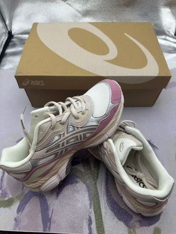 Asics Gel Nyc Rose Taille 38