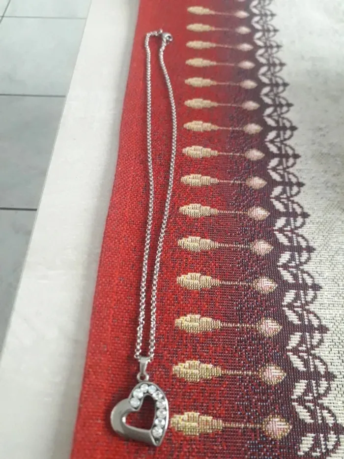 Collier coeur - photo numéro 3