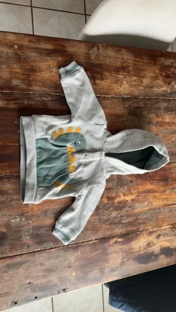 Veste à capuche