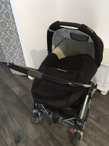 Poussette bébé confort street trio