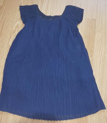 Robe plissée marine "Kiabi" avec détail encolure perles - 9 mois (74 cm)