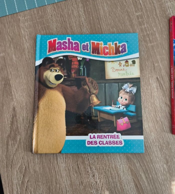Lot 2 livres Masha et Micka - photo numéro 2