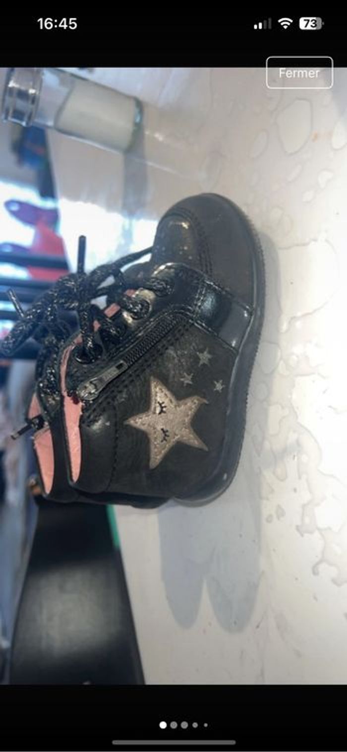 Bottines kickers noir taille 20 très bon état
