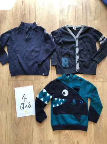 Lot pulls chaud 4ans