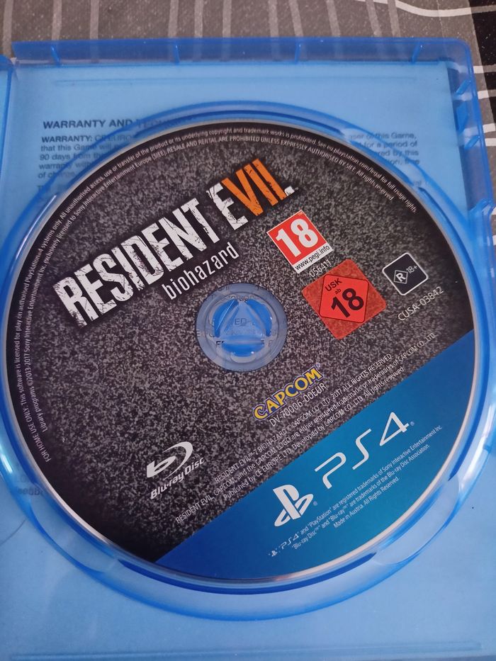 PS4 resident evil biohazard - photo numéro 5
