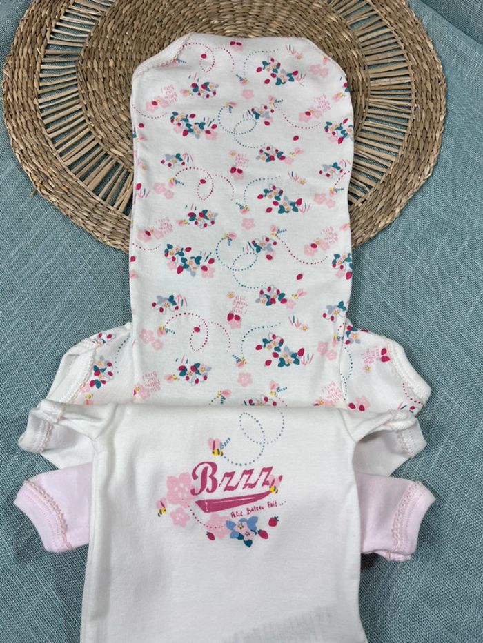 Lot 3 bodies 3 mois neuf petit bateau - photo numéro 7
