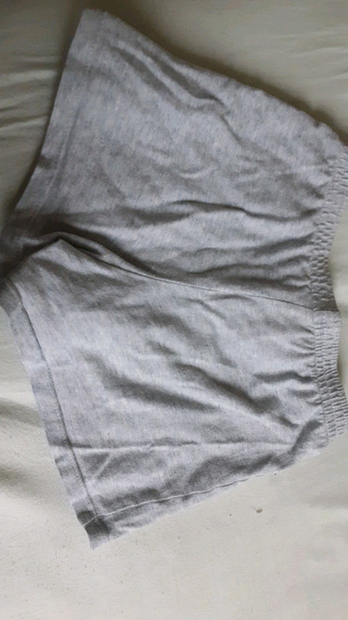 3 shorts domyos 3 ans - photo numéro 7