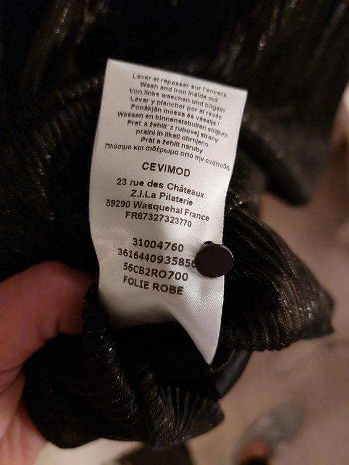 T.44 Robe Neuve soirée etiquette 59,95 eur noire et argentée - photo numéro 14