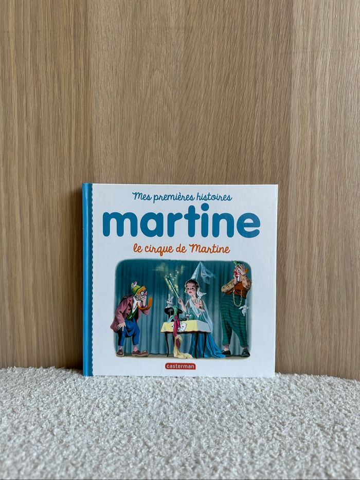Livre le cirque de Martine