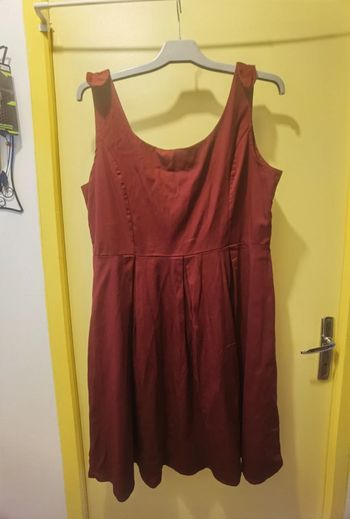Robe bordeaux