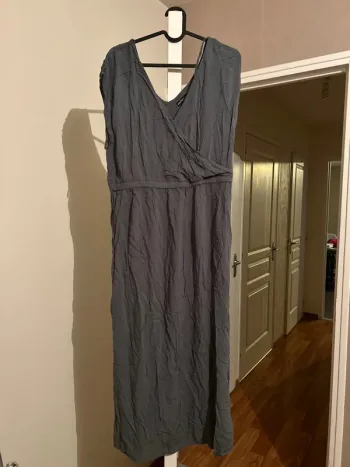 Robe longue verte.