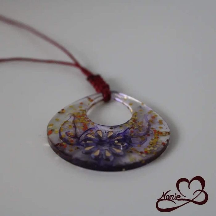 Pendentif en résine fleur !! - photo numéro 3