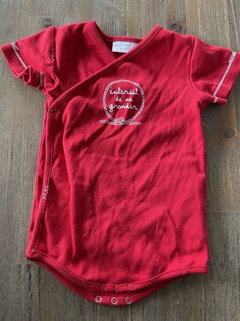 Body croisé interdit de me gronder