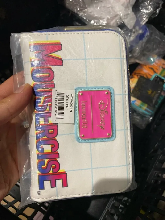 Portefeuille loungefly mouseercise